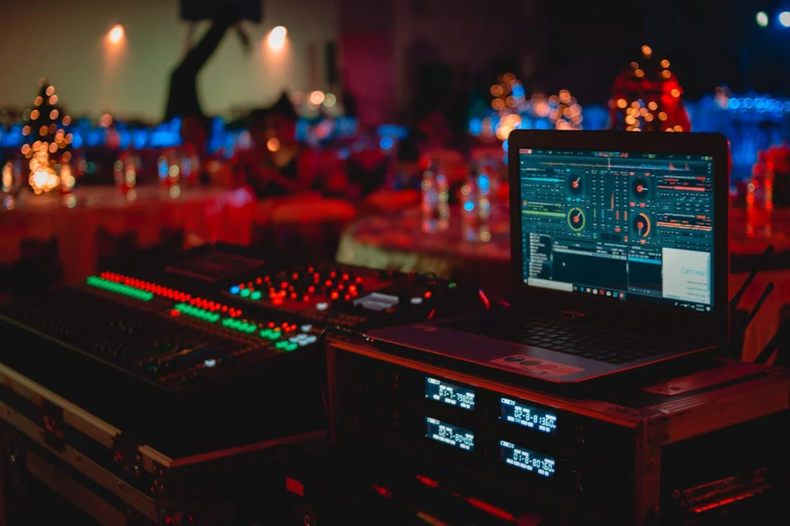 Smart Event & Production: Your Partner for AV Equipment Rental in Dubai?